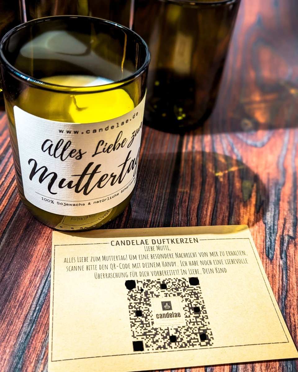 Candelae Duftkerze Lavendel Muttertagsgeschenk handgefertigt Sojawachs mit personalisiertem Videogruß und QR-Code