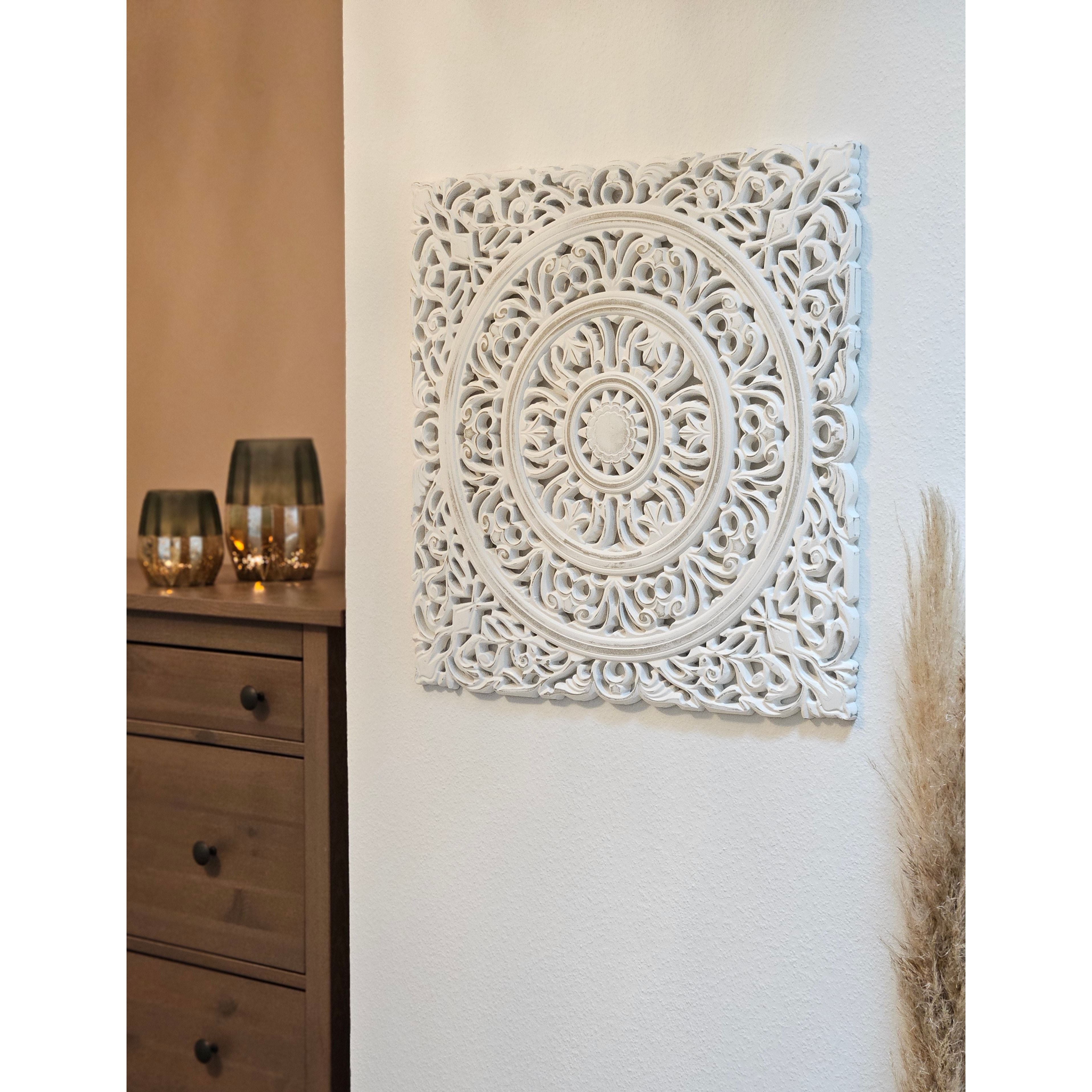 Wandornament Holz 55×55 cm Weiß – Großes Shabby-Landhaus Holzornament & Deko-Wandbild