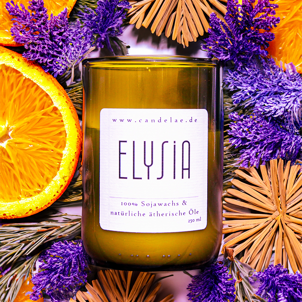 ELYSIA Duftkerze aus alten Weinflaschen von Candelae