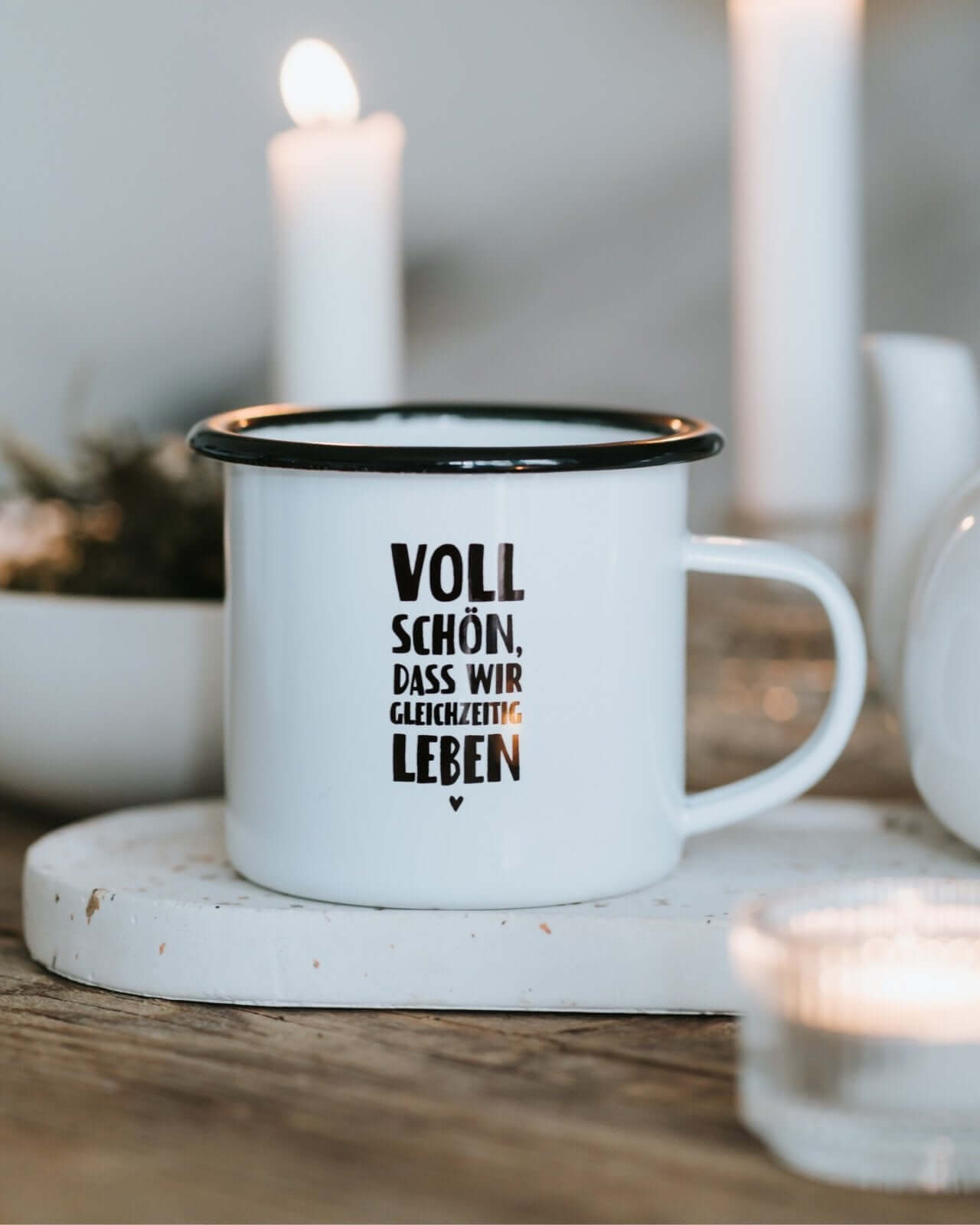 Voll schön · Emaille-Tasse