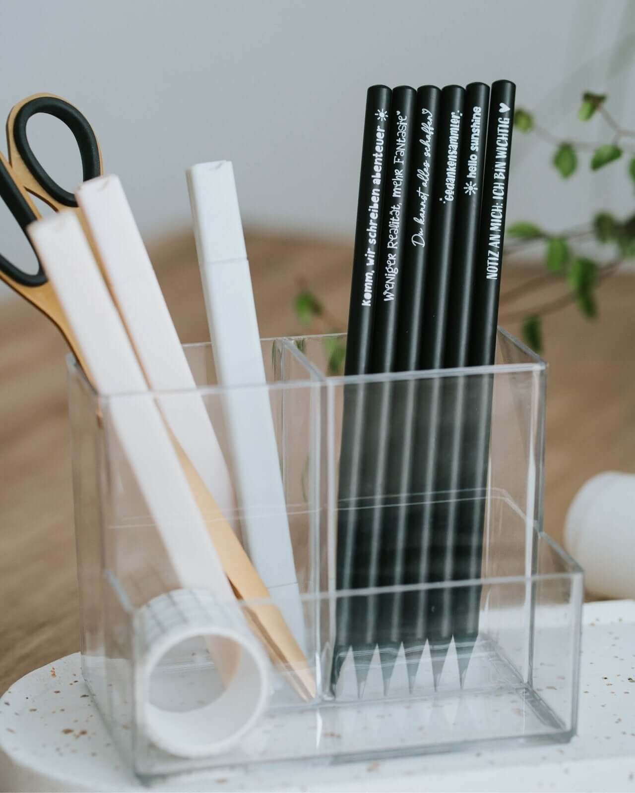 Mehr Fantasie · Bleistift