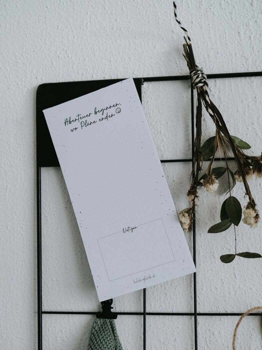 Magnetischer Notizblock aus nachhaltigem Naturpapier, haftet am Kühlschrank für spontane Gedanken und Notizen