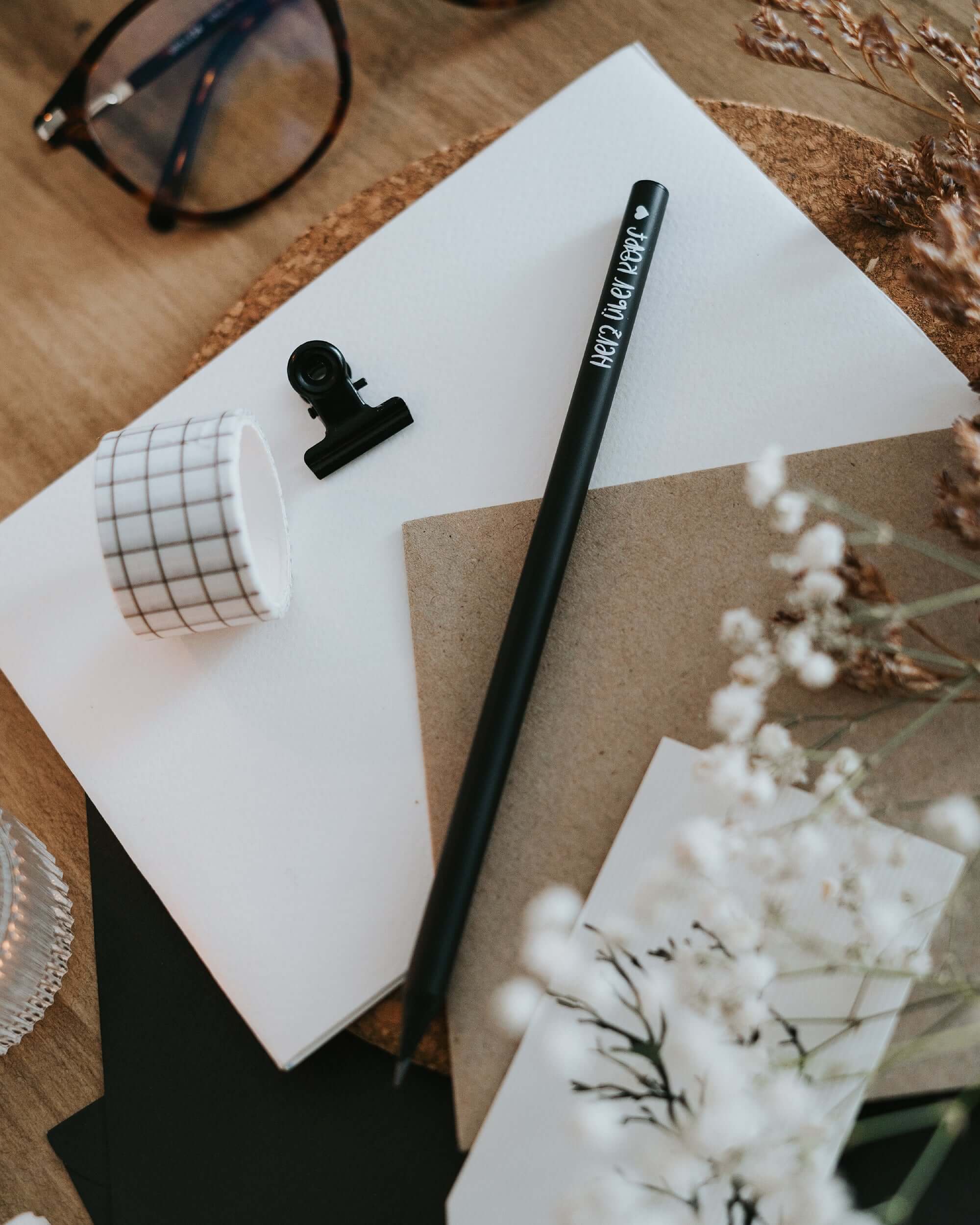 Herz über Kopf · Bleistift