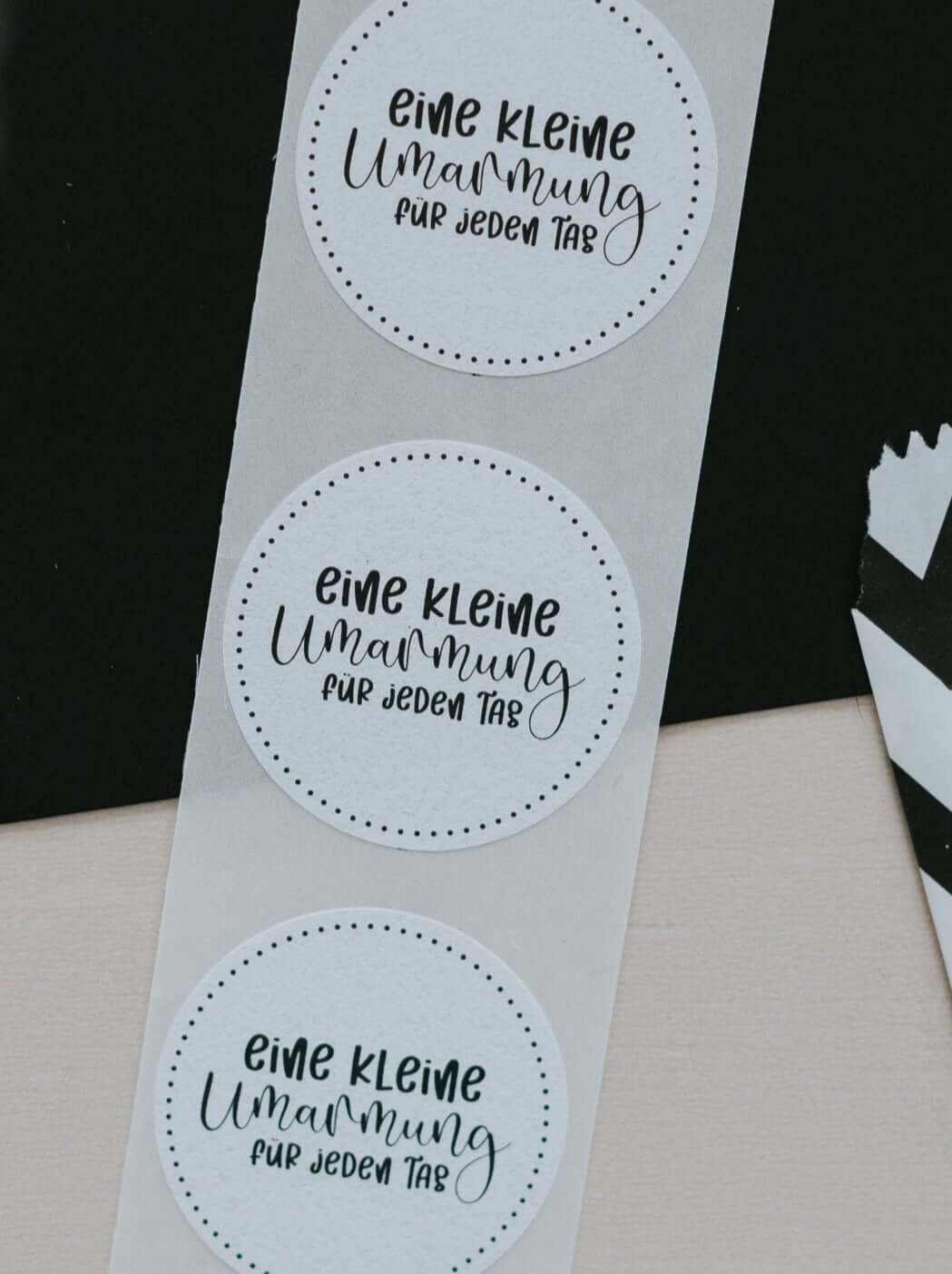 Eine kleine Umarmung · Aufkleber