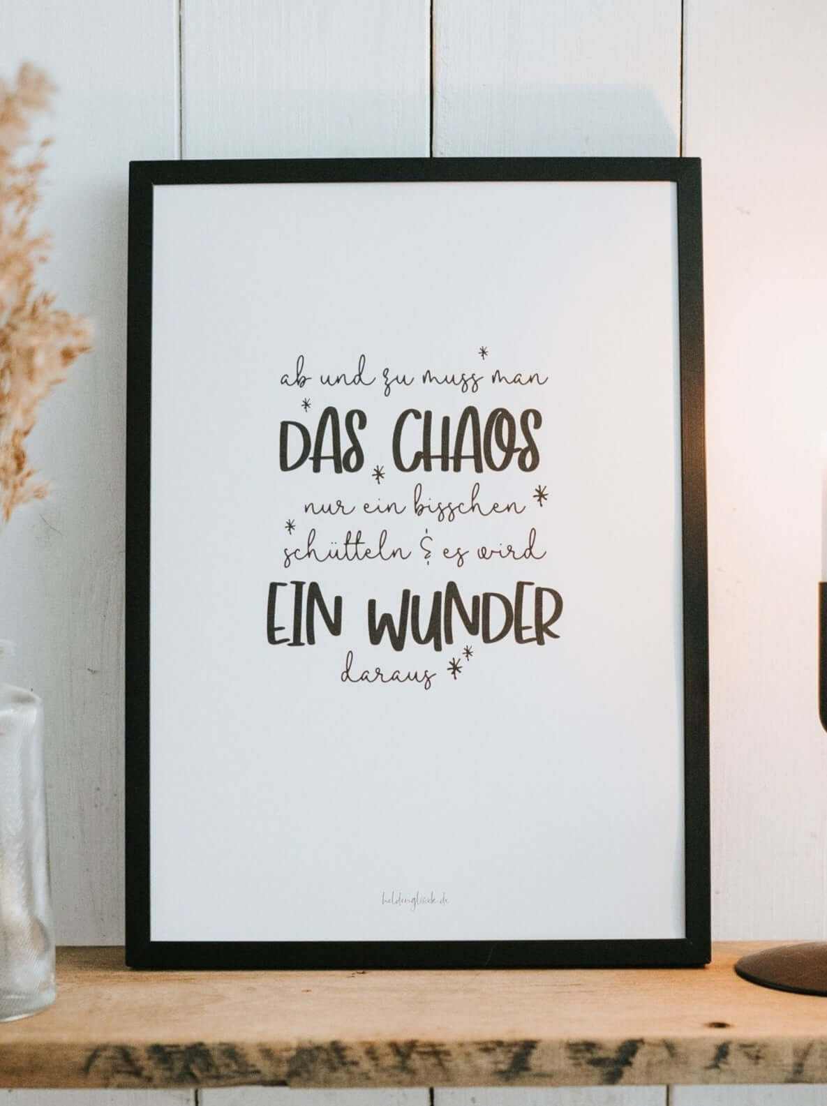 Poster Chaos & Wunder in minimalistischem Schwarz-Weiß-Design, inspirierendes Geschenk für kreative Köpfe und Lebensfreude