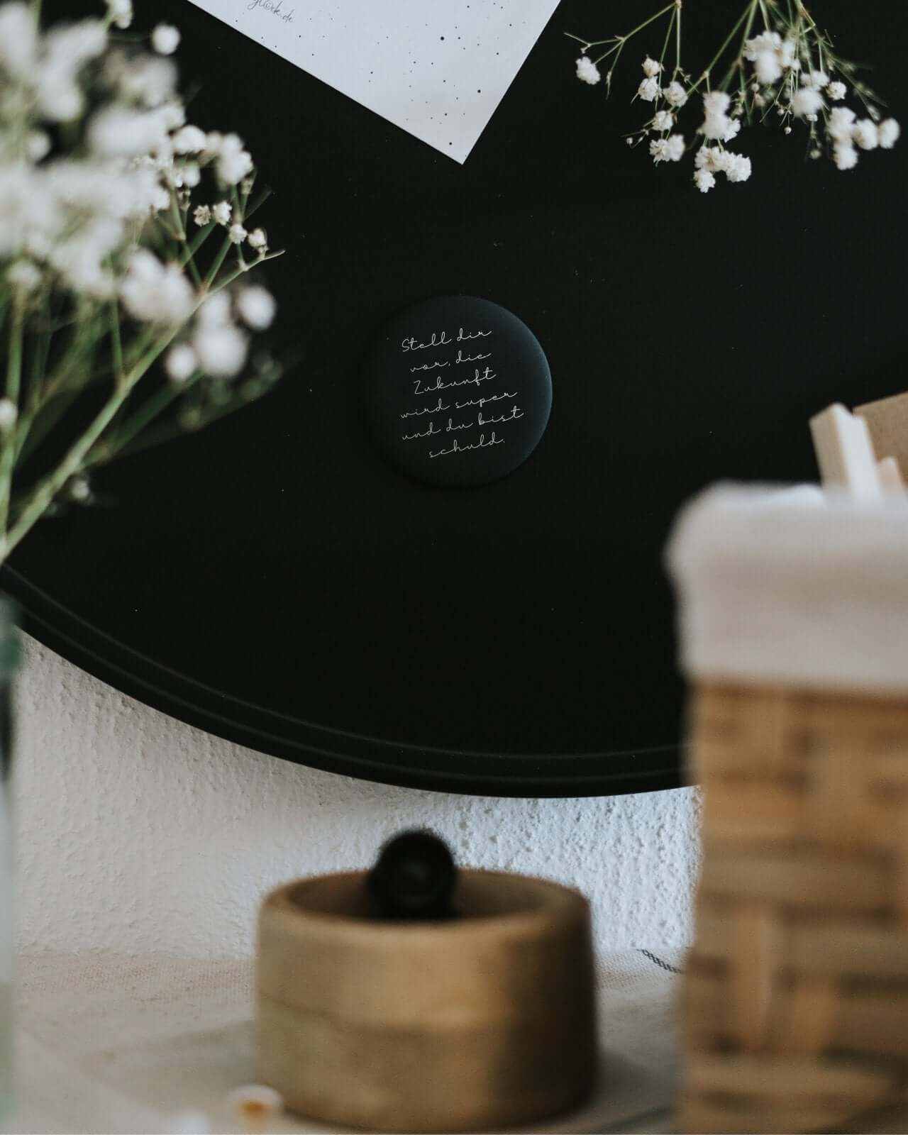 Die Zukunft wird super · Magnet · groß