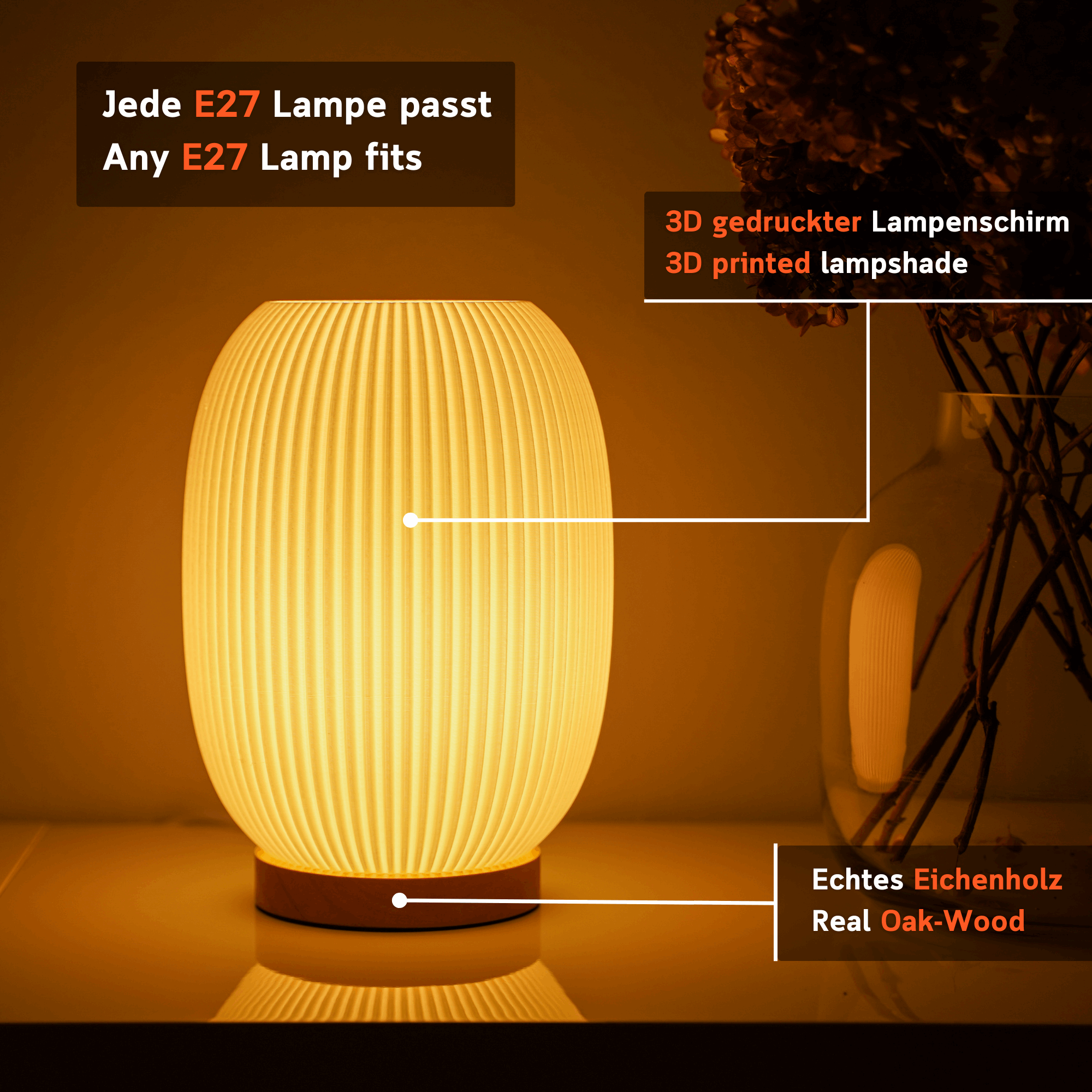 Moonou Boa 3D-gedruckte Tischlampe mit Rillenstruktur, E27-Fassung und Eichenholz-Sockel; Featurebild mit 3D-gedrucktem Lampenschirm, warmes Licht