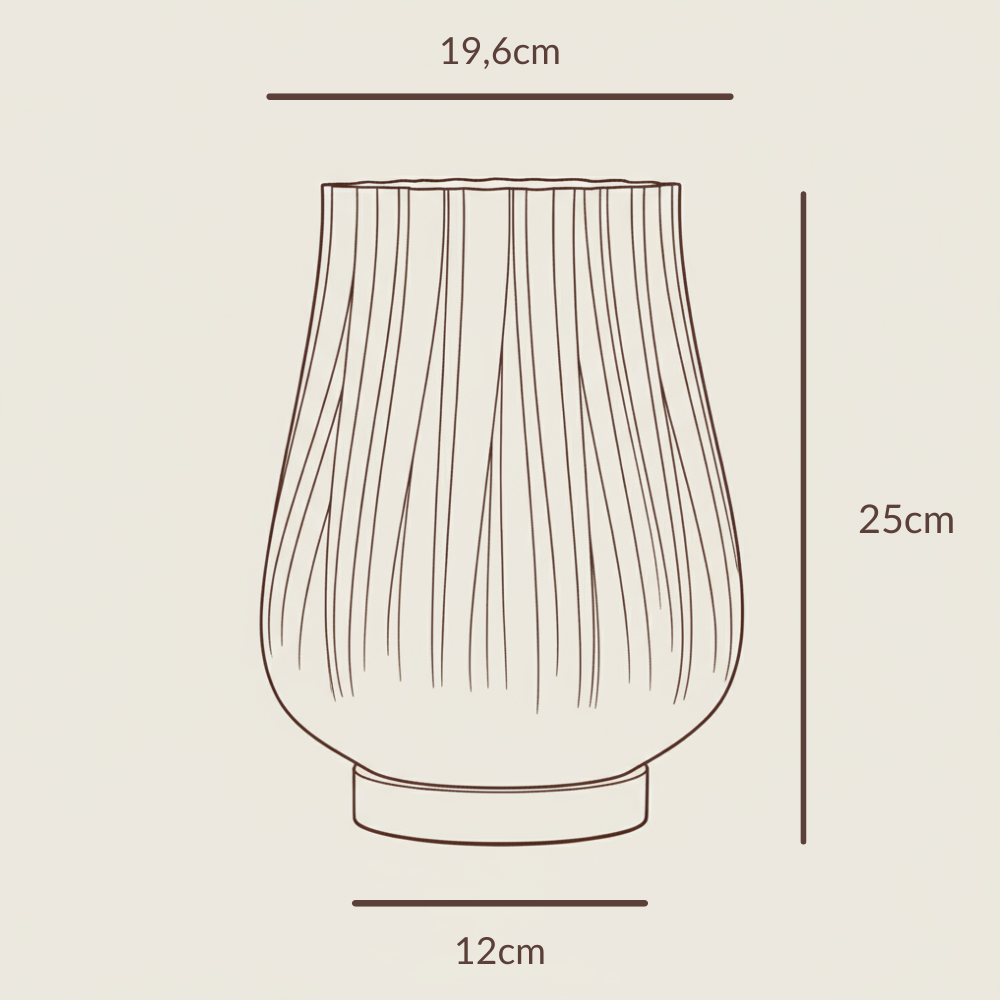 Moonou ‚Cora‘ – Abmessungen: Höhe 25 cm, Breite 19,6 cm, Sockel 12 cm; schematische Liniengrafik