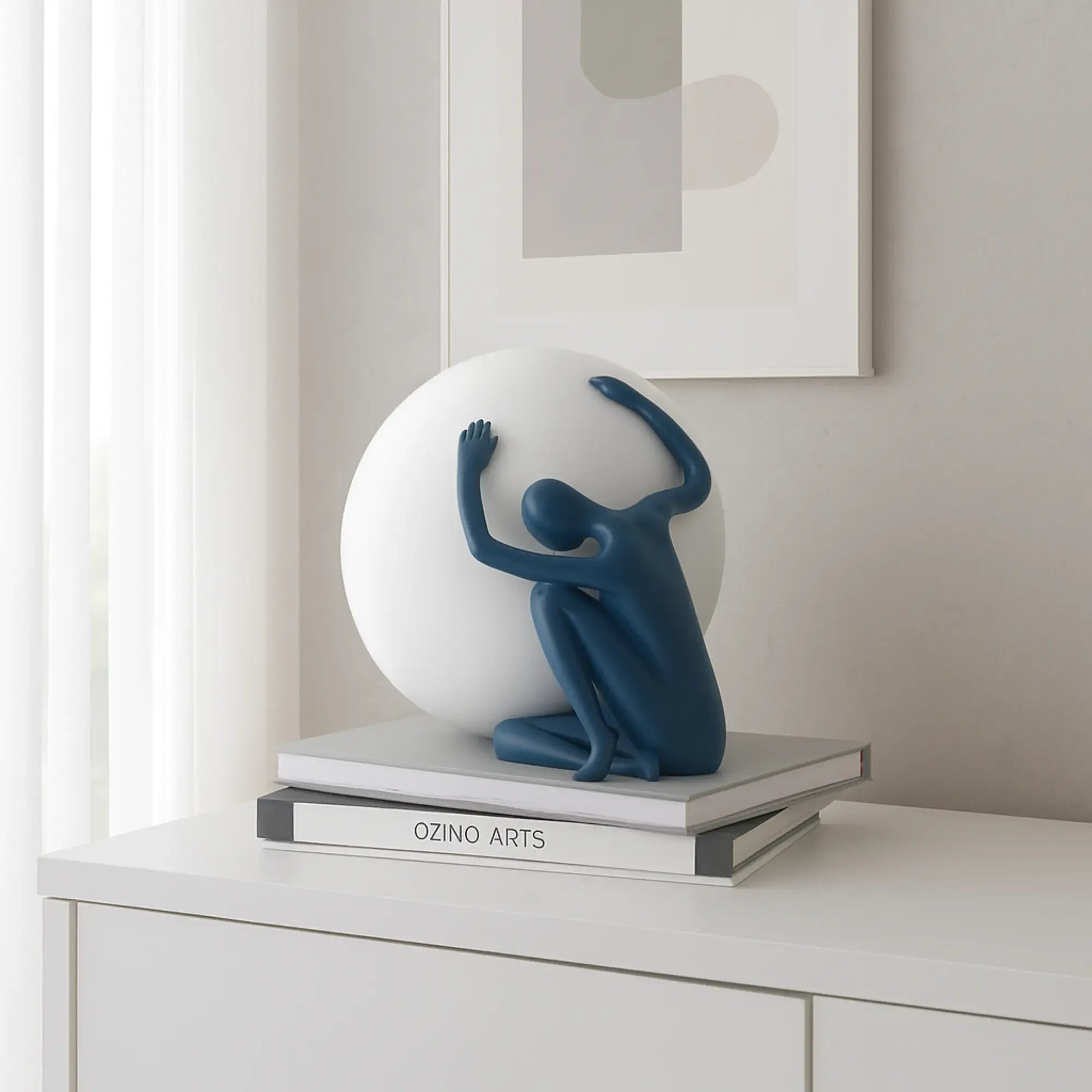 Dekofigur - Mensch auf einer Kugel - Modernes Deko-Objekt Figurenskulptur Réflexion Moderne