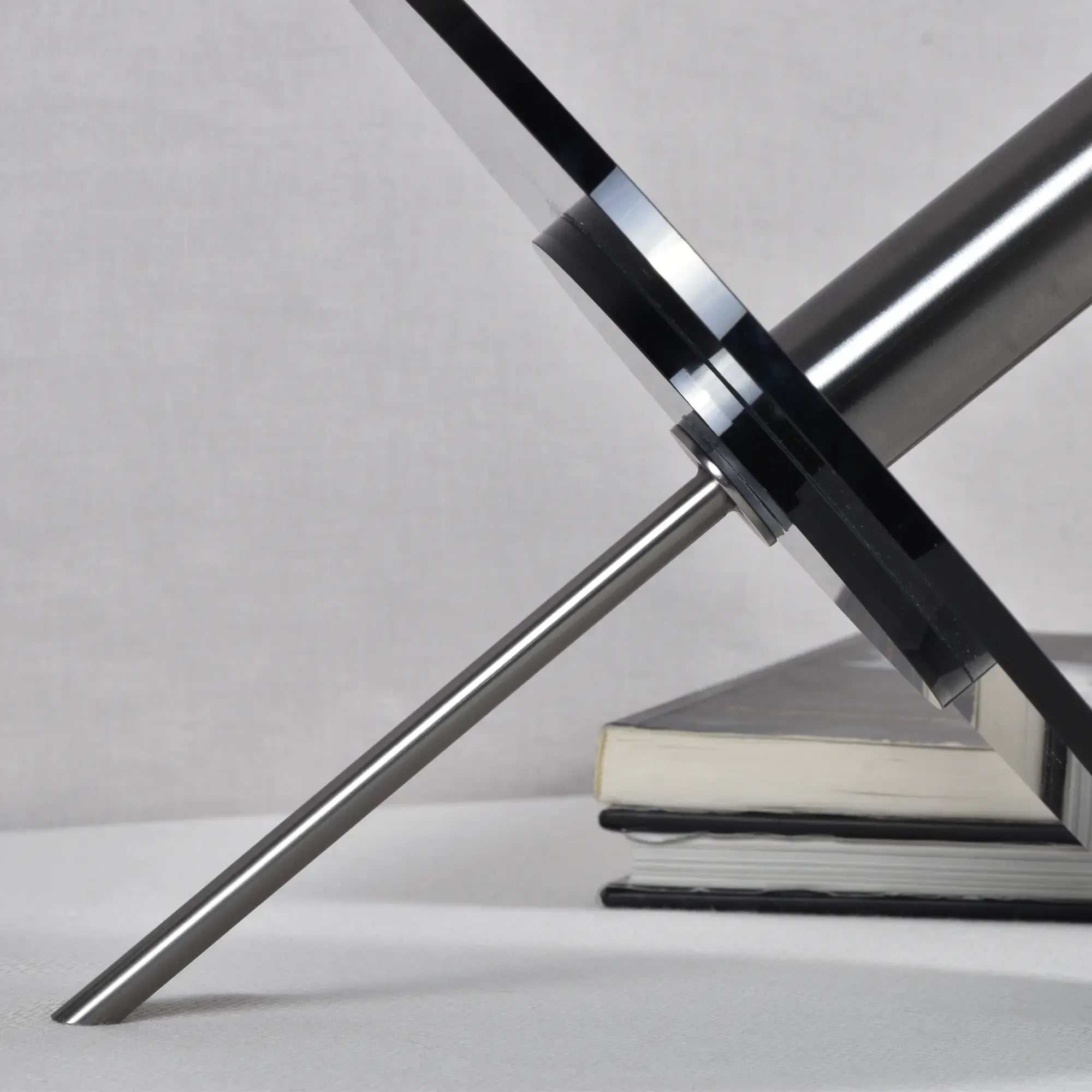 Dekovase - Moderne Design Vase mit Metallständer - Kreiselvaso Giro