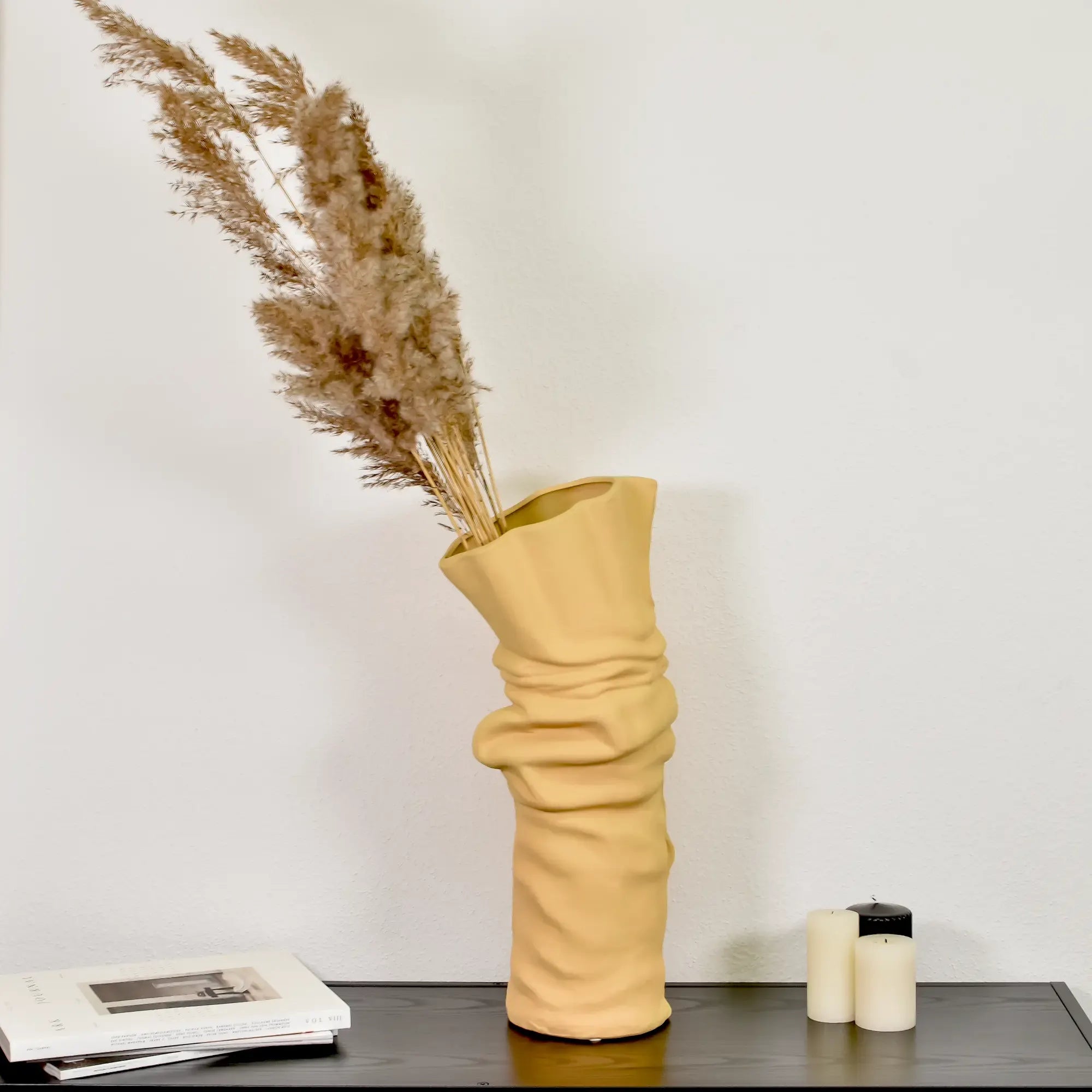 Keramikvase - handgemachte Designvase - Skulpturale Standvase Ondula Terrae