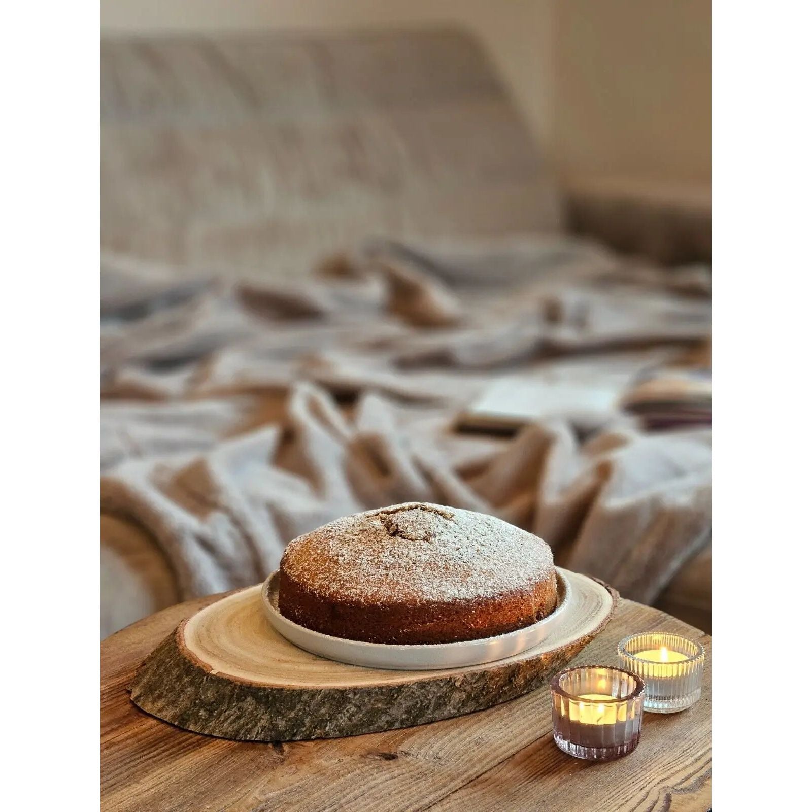 Holz-Baumscheibe Ø 20–23 cm – Ovales Dekobrett aus Naturholz für Tischdeko & Wohnaccessoires