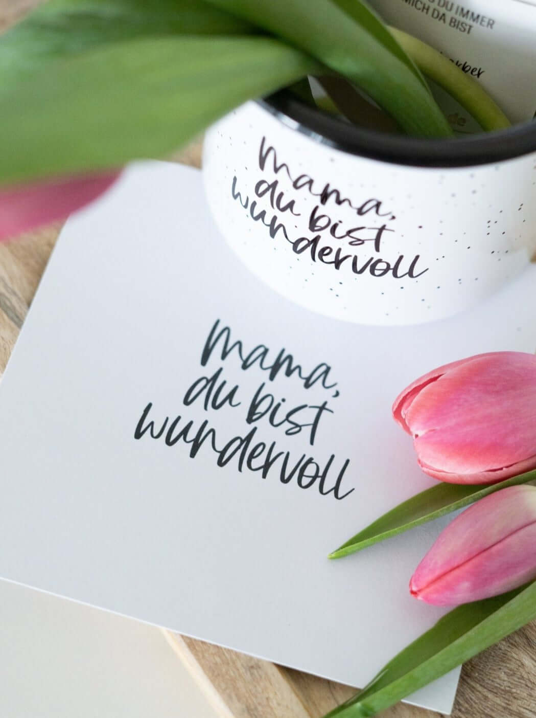 Mama du bist wundervoll · Postkarte