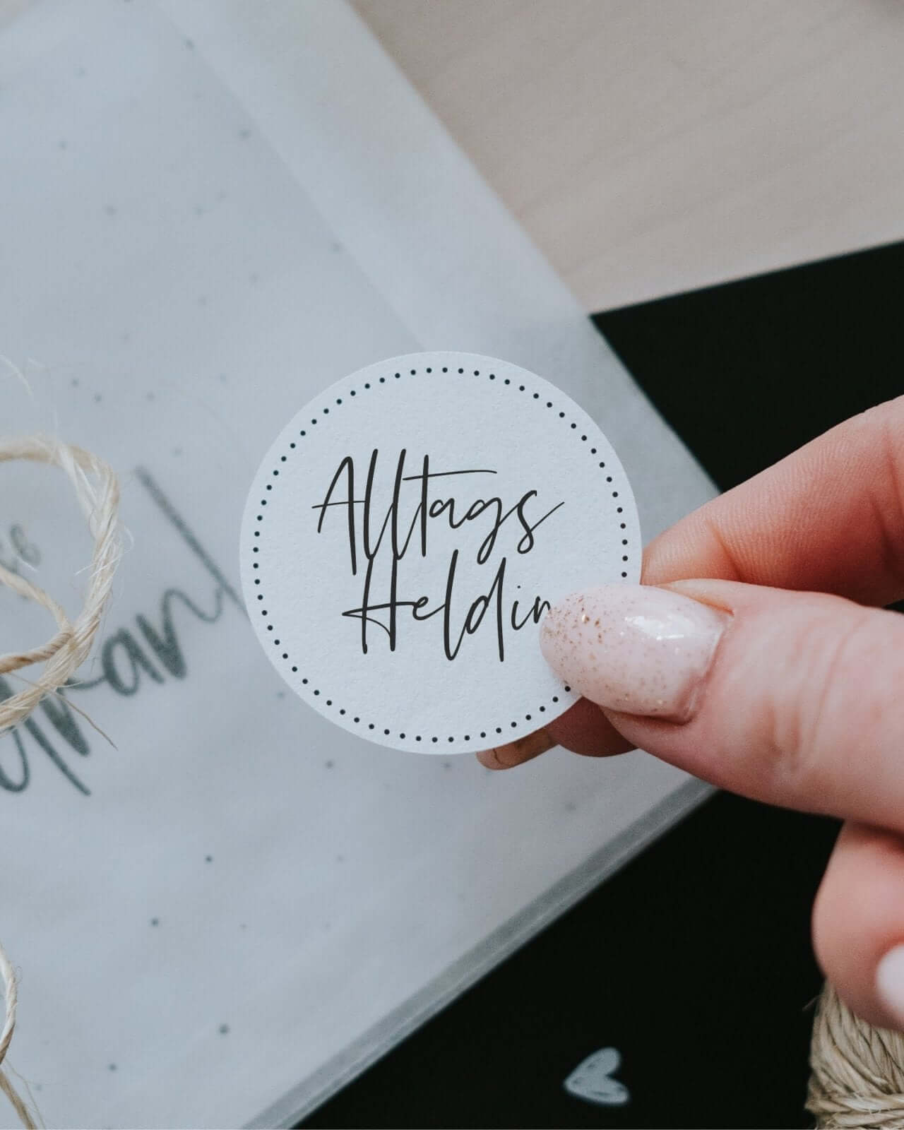 Alltagsheldin · Aufkleber