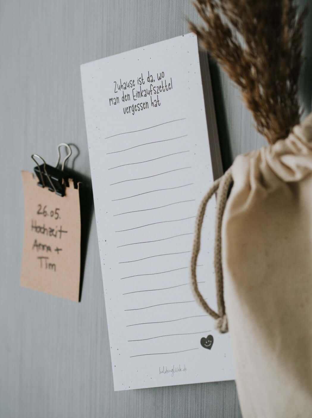 Magnetischer Einkaufszettel aus nachhaltigem Naturpapier mit 50 Blättern, haftet am Kühlschrank