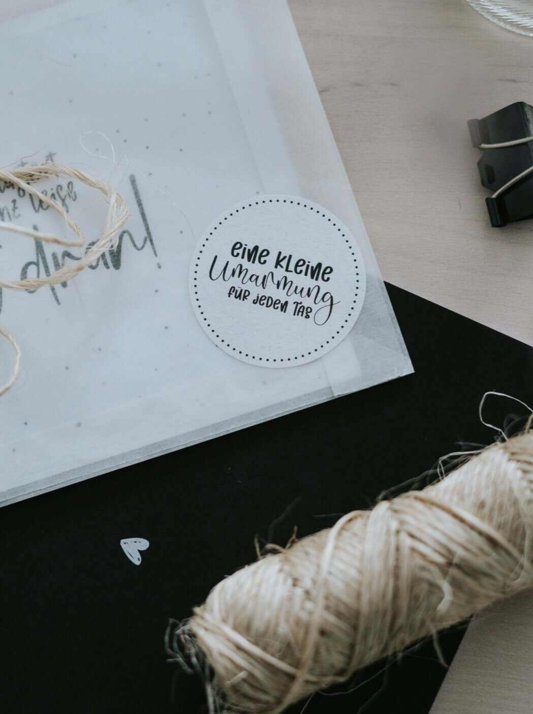 Eine kleine Umarmung · Aufkleber