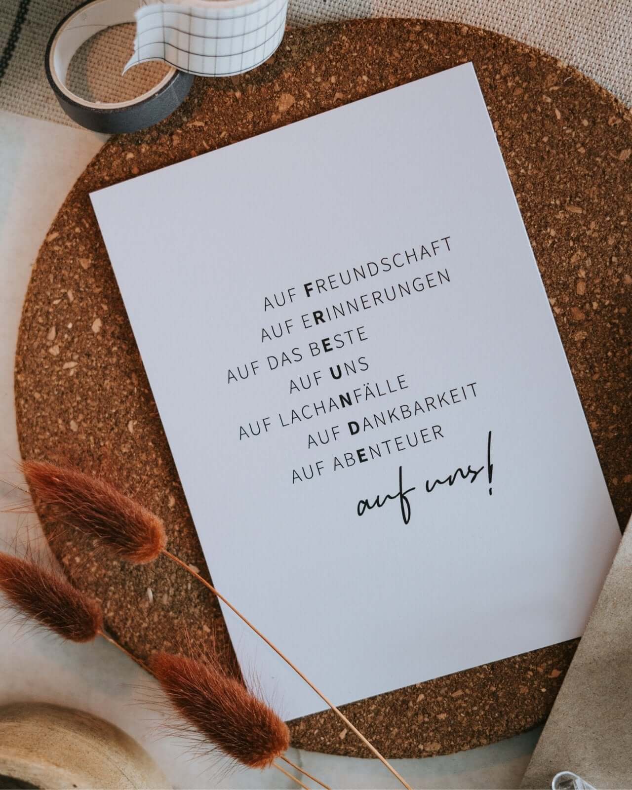 Auf uns · Postkarte