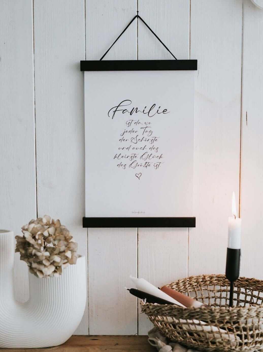 Schwarz-weiß Poster Familie mit liebevollem Spruch, gedruckt auf hochwertigem DIN A4 Offsetpapier, stilvolles Geschenk zur familiären Verbundenheit